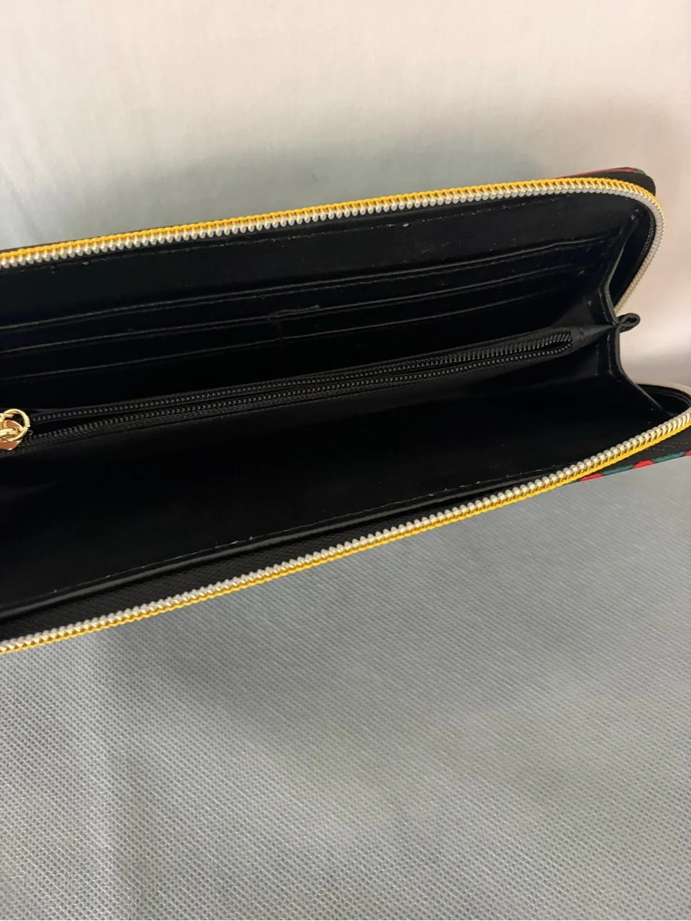 Western Aztec Wallet Horse Multicolor Zip Around (B193)
